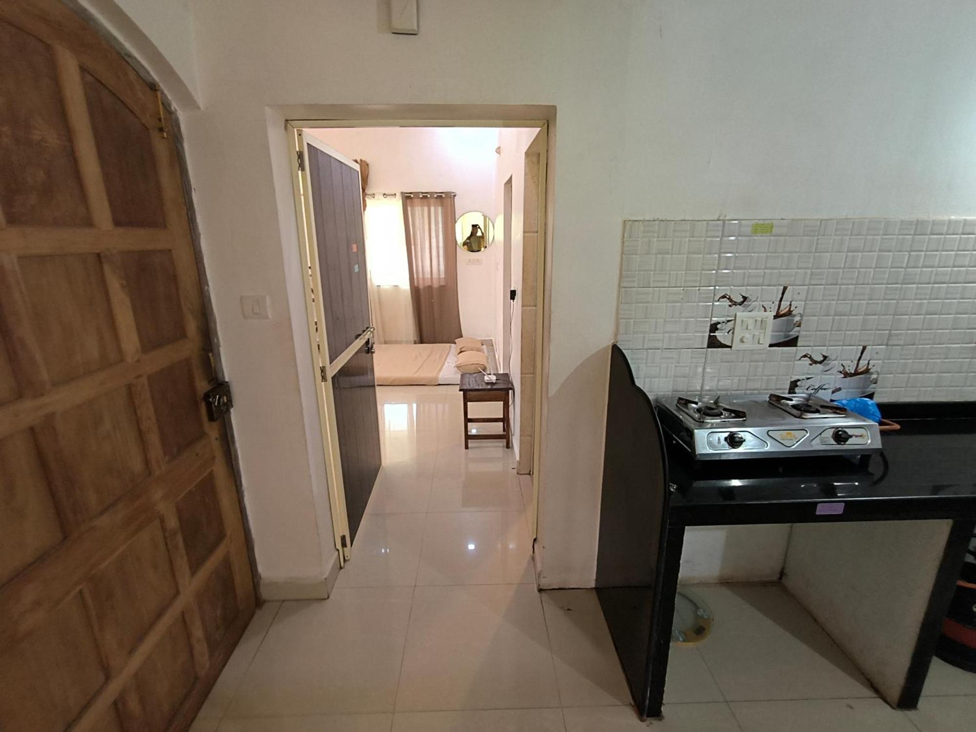 J-House, Spacious Apartments With Balconies, Thalassa 1Min Away Siolim Quarto foto